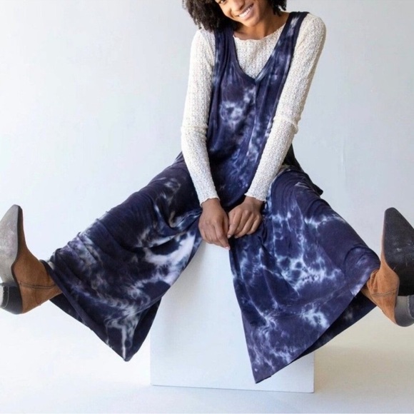 NWT: Natural Life Midnight Sleeveless Side Pockets Tie-Dye Wide-Leg Jumpsuit - Picture 2 of 4